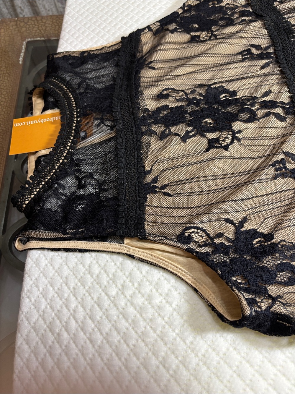 ANDREE BY UNIT Black Lace  with Nude Lining